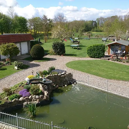 Landhausidyll Wohn- Und Schlafzimmer