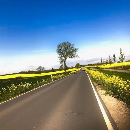 Landhausidyll Wohn- Und Schlafzimmer